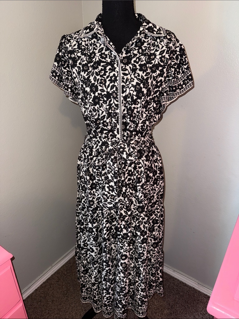 Max Studio Black and White Floral Button-Front Maxi Dress